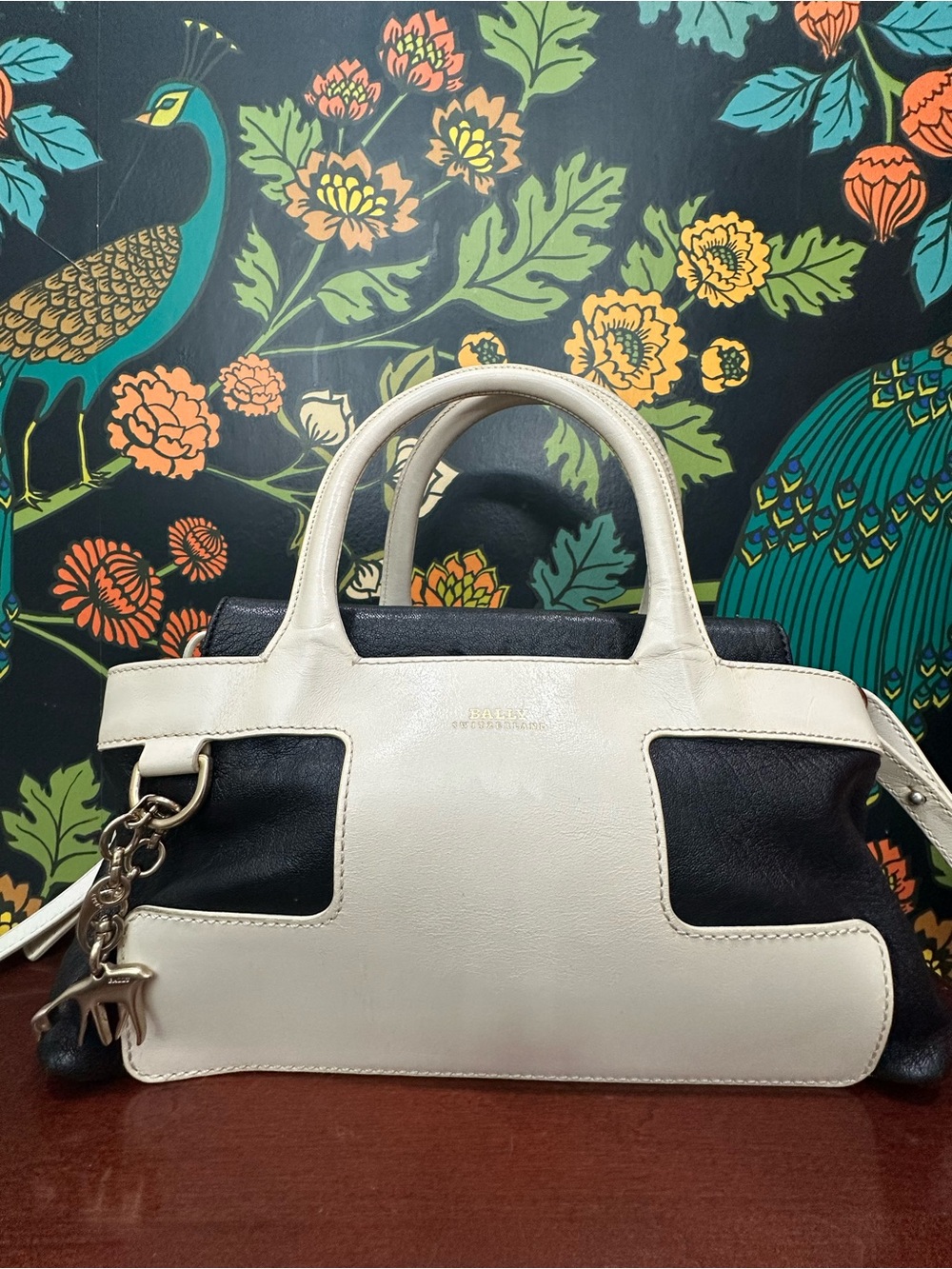 Bally Pama-SM Black & Ivory Leather Satchel Crossbody Bag Swiss Made Goat Charm - Picture 2 of 16